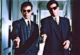 平均視聴率が20%を超えたというテレビドラマ第2シリーズ「もっとあぶない刑事」