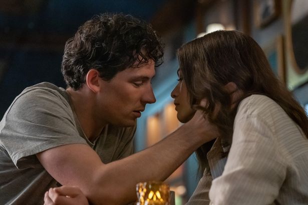 アートのライバル、パトリック・ズワイグとも深い関係を持つタシ(『チャレンジャーズ』)