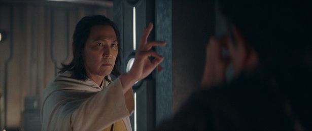 ジェダイ・マスター、ソルを演じるイ・ジョンジェ