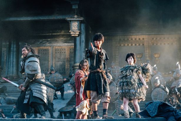 【写真を見る】記念すべきシリーズ第1作『キングダム』