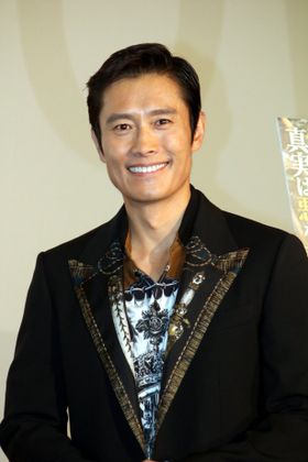 イ・ビョンホンが劇場をジャック