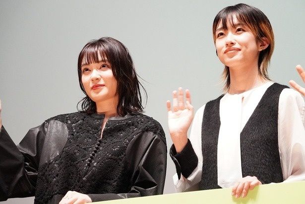 【写真を見る】『ルックバック』の完成披露試写会に登壇した河合優実と吉田美月喜