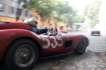 フェラーリを扱ってきた数々の作品をチェック！(『フェラーリ』)