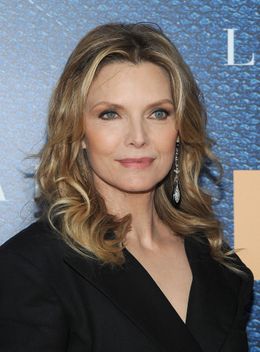 ヴェネチアで称賛を浴びたミシェル・ファイファー