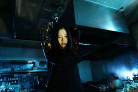 “死”を心の拠り所とする美紗子を演じる吉高由里子