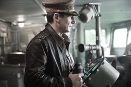 名優リーアム・ニーソンが韓国映画でダグラス・マッカーサーを演じる