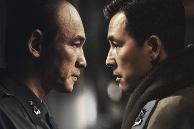  韓国現代史を揺るがした、たった一晩のうちに繰り広げられる「善と悪の対決」を映画化した『ソウルの春』