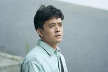 遠く離れた依頼主の指示通りに動く“リアル・アバター”として働く青年、石川朔也