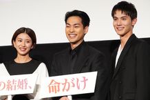 柳楽優弥らが客席に向かってブーケトス！華やかに『夏目アラタの結婚』初日をお祝いした
