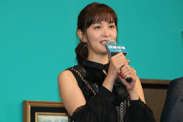 編集者・奥江里子役の石橋杏奈