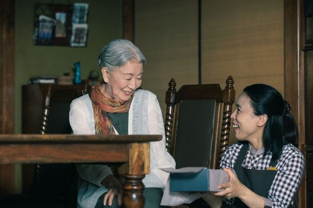 瀬々敬久監督も本作を「万華鏡のような映画だと思う。くるくると回転すると、人と人の絡まり合いが変化し、異なった人生模様を見せてくれる」と本作を評価