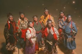 【虚】の世界と、【実】世界の2つのパートが交錯する『八犬伝』