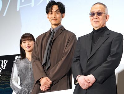 松坂桃李、芳根京子、小泉堯史監督が第37回東京国際映画祭ガラ・セレクション選出の映画『雪の花　－ともに在りて－』(2025年1月24日公開)の舞台挨拶に登壇！