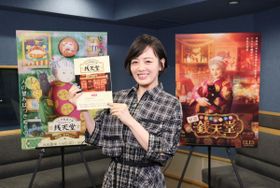 映画『ふしぎ駄菓子屋 銭天堂』に出演した伊原六花がテレビアニメ“銭天堂”で声優デビュー