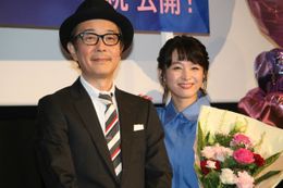 『パーフェクト・レボリューション』で共演したリリー・フランキーと清野菜名