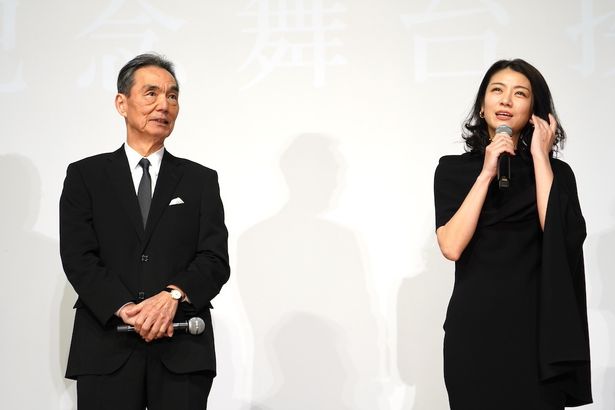 【写真を見る】映画『敵』(公開中)の撮影での思い出は「長塚さんとのアクションシーン！」と振り返った瀧内公美