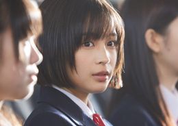 『ちはやふる』(16)や『チアダン』(17)などでも高校生を演じた、広瀬すずが『先生！ 、、、好きになってもいいですか？』で先生に恋する少女を好演
