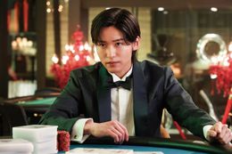 2023年の同名ドラマの劇場版『トリリオンゲーム』が初登場！