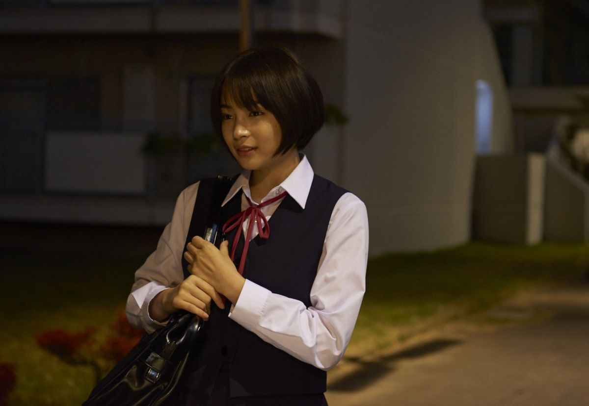 広瀬すず　制服 