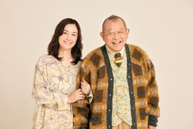 『35年目のラブレター』で夫婦役を演じた笑福亭鶴瓶＆原田知世にインタビュー！