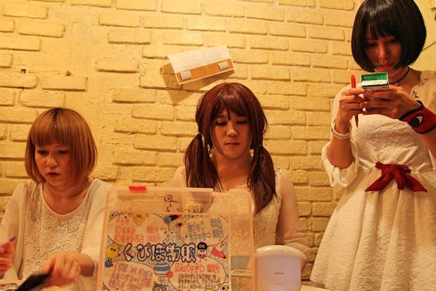 女装が原因でメンバーが続々脱退!?大阪で一番人気のない地下 女装が原因でメンバーが続々脱退!?大阪で一番人気のない地下