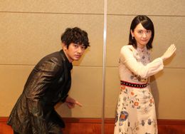 劇中のようにスマッシュポーズ！