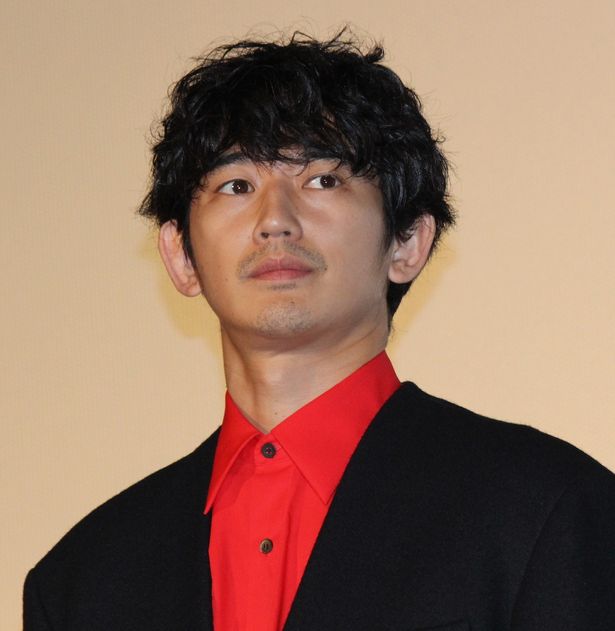 初日舞台挨拶に登壇した瑛太