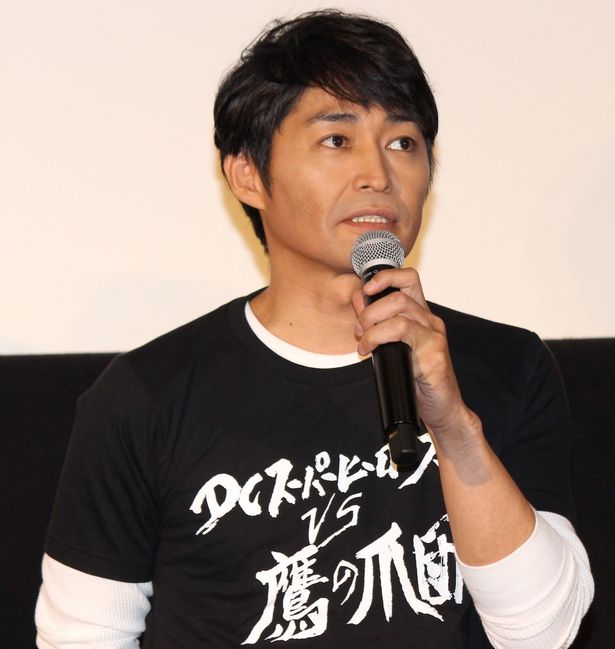 初日舞台挨拶に登壇した安田顕