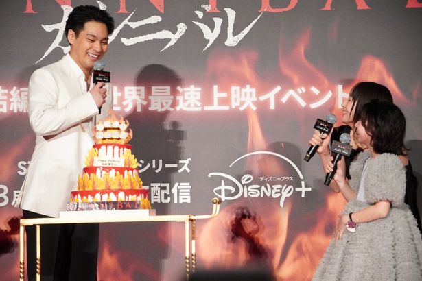 「ガンニバル」完結編、全世界最速上映イベントの様子