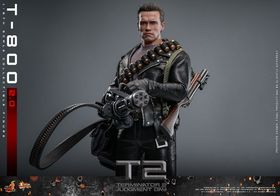 アーノルド・シュワルツェネッガーのフィギュアをチェック！(「【ムービー・マスターピース】『ターミネーター2』1/6スケールフィギュア T-800(2.0版)」)
