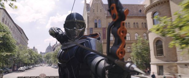 『ブラック・ウィドウ』でナターシャ＆エレーナの前に立ちはだかったタスクマスター(『ブラック・ウィドウ』)