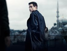 1位は、ラミ・マレック演じる内気なCIA分析官が主人公の『アマチュア』