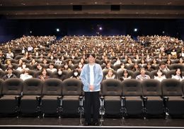 映画『片思い世界』の脚本家、坂元裕二によるティーチインイベントが開催
