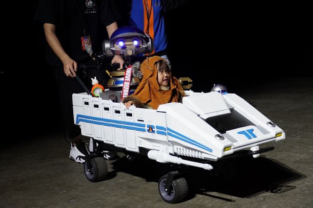 「コスプレ・ショーケース」13歳以下の部門で「スタースピーダー3000」チームが2位