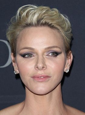 髪色を染め直して大好評！