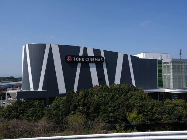 今年でオープン20周年を迎えるTOHOシネマズ 直方