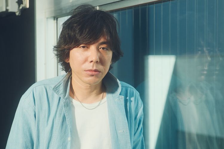 「丸山くんは決して演技で嘘がつけない人」『金子差入店』で丸山隆平が見せた俳優としての進化を、演出家・映画監督の三浦大輔が語る