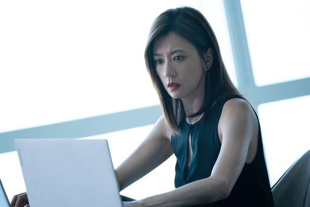 改元後初となる金融市場の取引が行われた日に2つの計画が交錯する『キャンドルスティック』