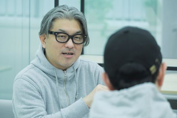 実は学生時代から知人だった2人が、本連載にも登場してくれた荒木監督とのエピソードを語る