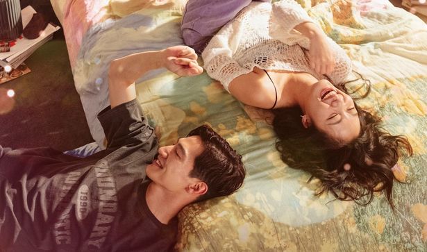 ジェヒと扮す、正反対の2人が“自分らしい生き方”を見つけていく本作