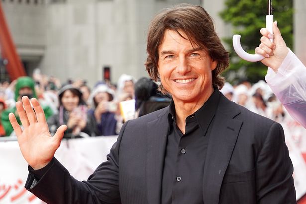 トム・クルーズの登場に会場から大歓声が沸き起こった