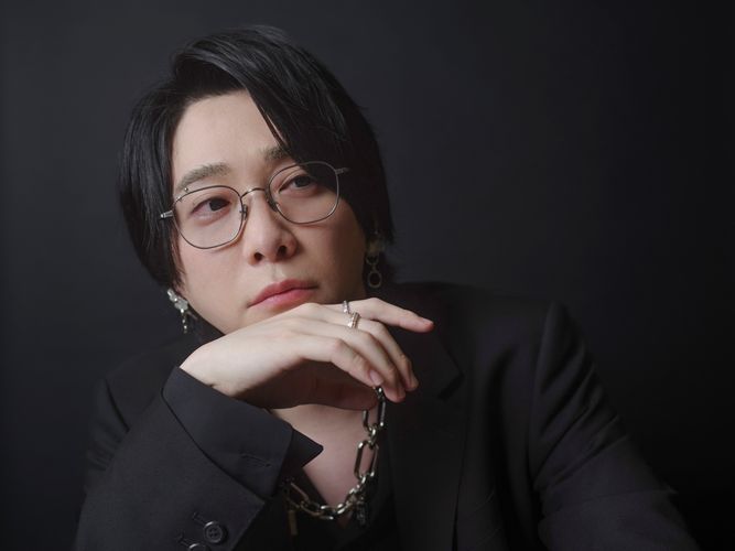大森元貴が超ロングインタビューで『#真相をお話しします』を語り尽くす！"鈴木”のキャラ解釈、ネットリテラシーへの持論、「天国」制作秘話まで