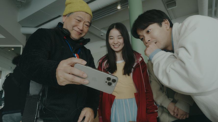 是枝裕和監督に独占インタビュー。”普段はやらない”試みだらけの『ラストシーン』で探求する、技術革新と人間性の調和