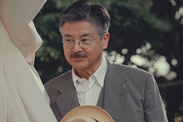三浦友和が二郎の父、緒方を演じる