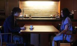 『でっちあげ　～殺人教師と呼ばれた男』より、世にも“奇妙”な家庭訪問を捉えた本編映像が解禁