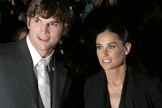婚姻関係にあったアシュトン・カッチャーと共にNGO財団を設立