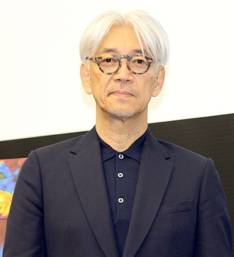 坂本龍一、初めての映画音楽『戦メリ』は「やらせて」と自ら打診。運命変えた一言