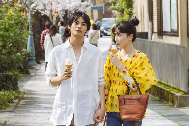  明子が大学でひと目惚れし、のちに彼氏となる西村くん(神尾楓珠)