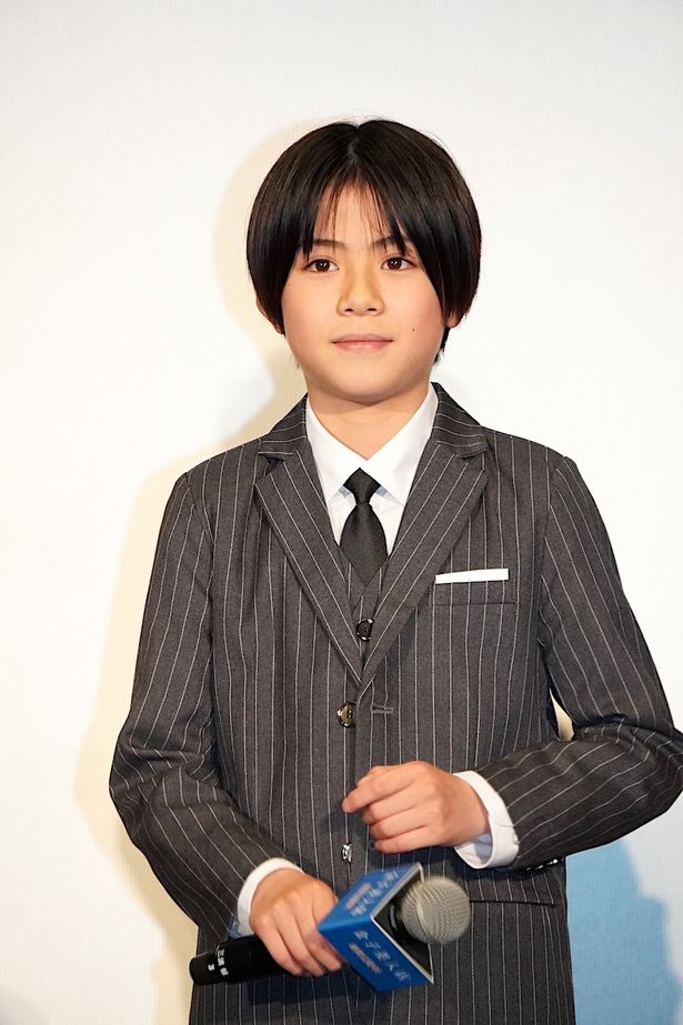 金子の息子役を演じた三浦綺羅