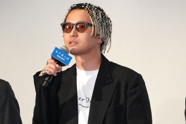 『金子差入店』公開記念舞台挨拶の様子